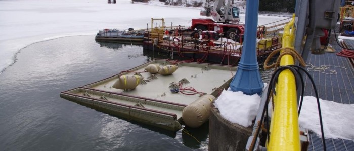Floating bulkhead